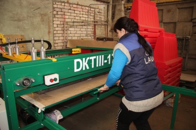 Полуавтоматический станок для шелкографии DKT II-1300